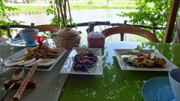 Dining_60
